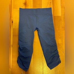 Ivivva by lululemon Breathe Love Flow Crop Seamless Legging size 12